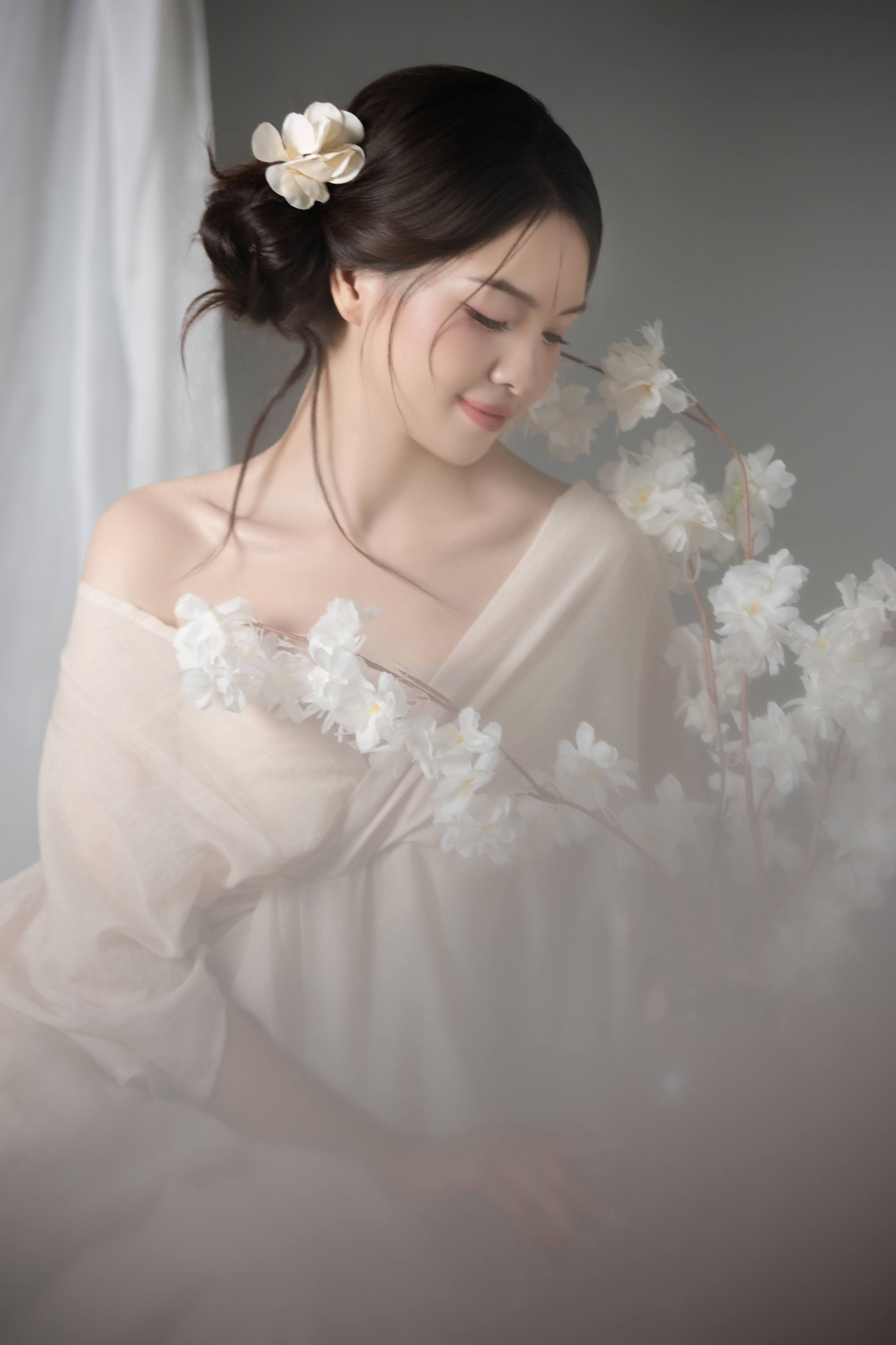 Chụp ảnh beauty concept ballerina hoa hồng giày múa ballet tại Teddy Studio